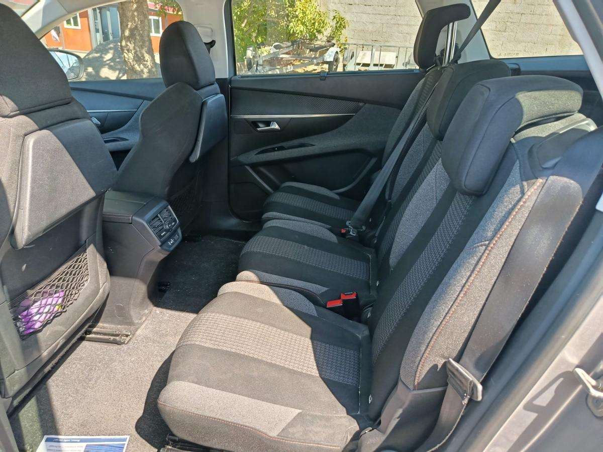 peugeot-5008-2017-diesel-1499cc
