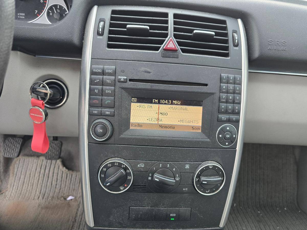 mercedes-benz-classe-b-2011-gasolina-1498cc