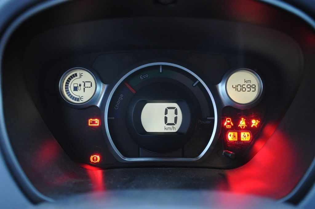 peugeot-ion-2012-eletrico-0cc