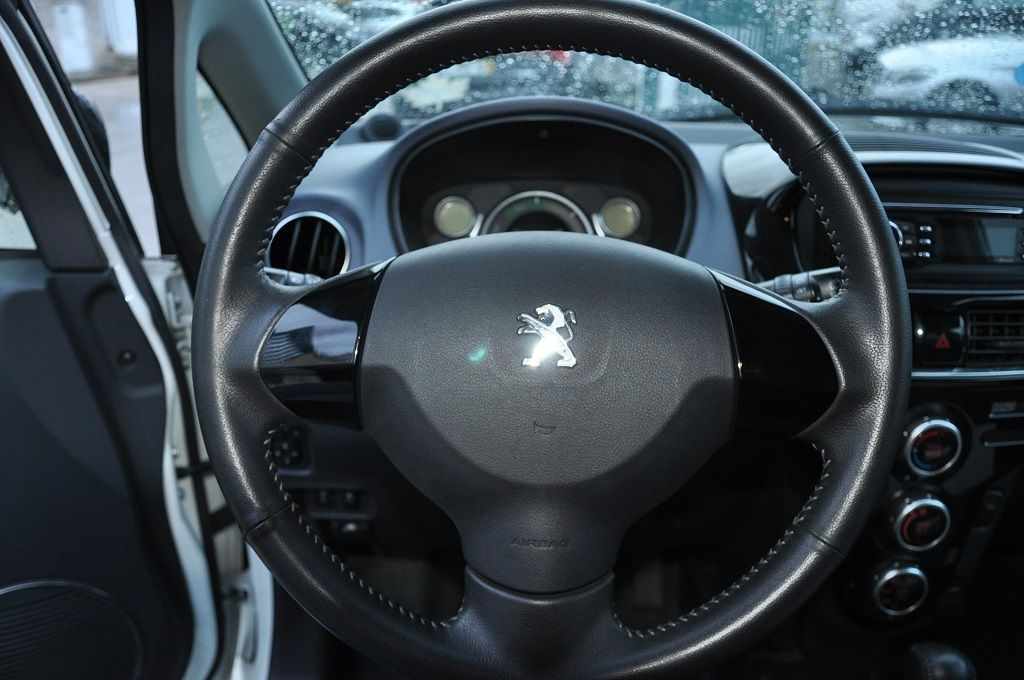 peugeot-ion-2012-eletrico-0cc
