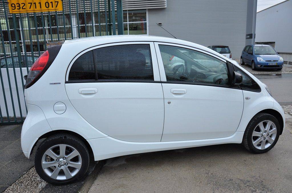 peugeot-ion-2012-eletrico-0cc
