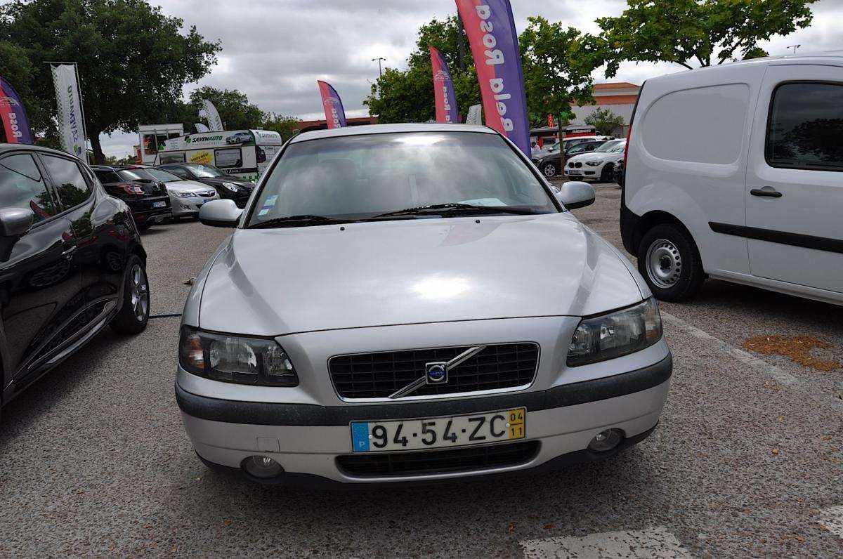 volvo-s60-2004-diesel-2400cc