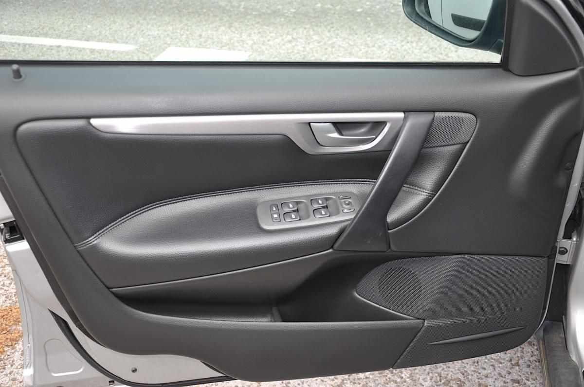 volvo-s60-2004-diesel-2400cc