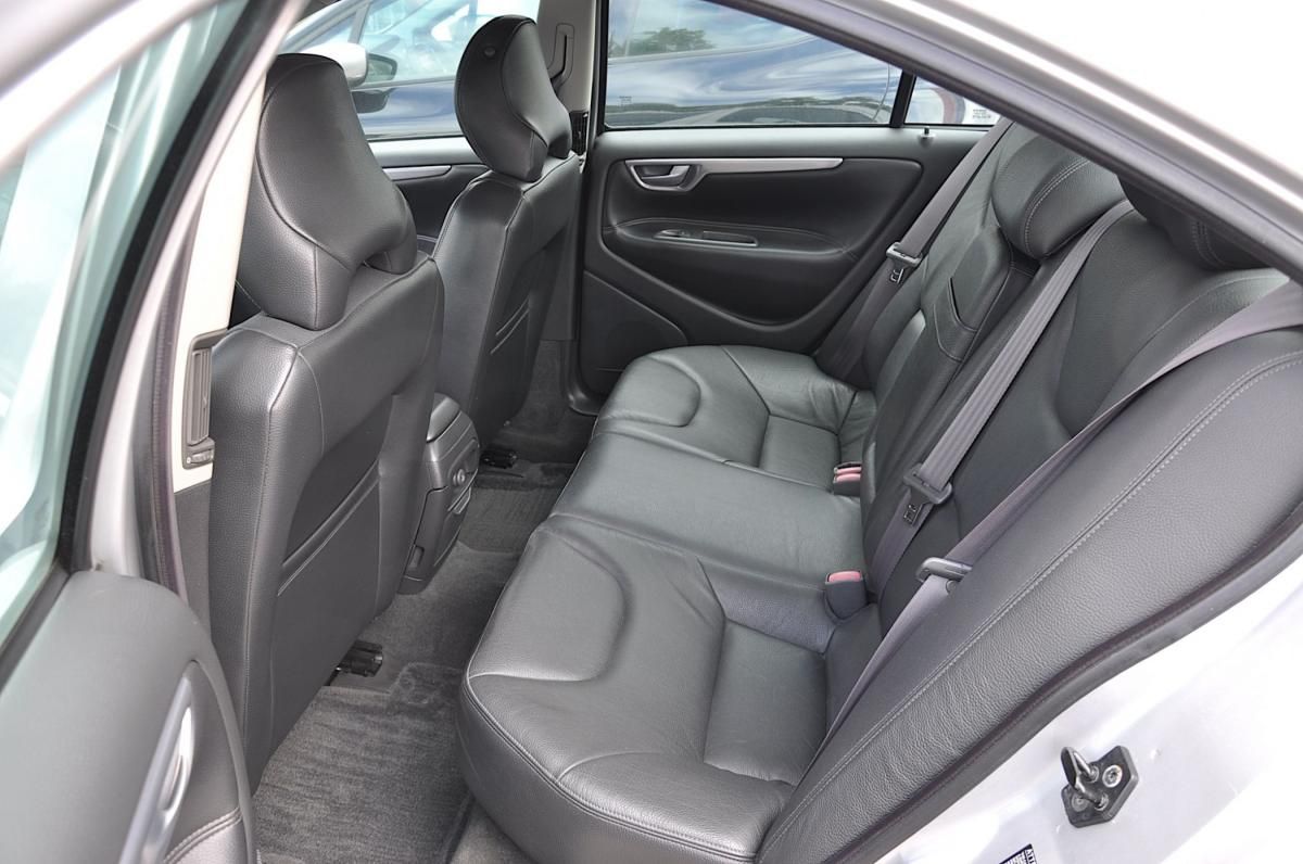 volvo-s60-2004-diesel-2400cc