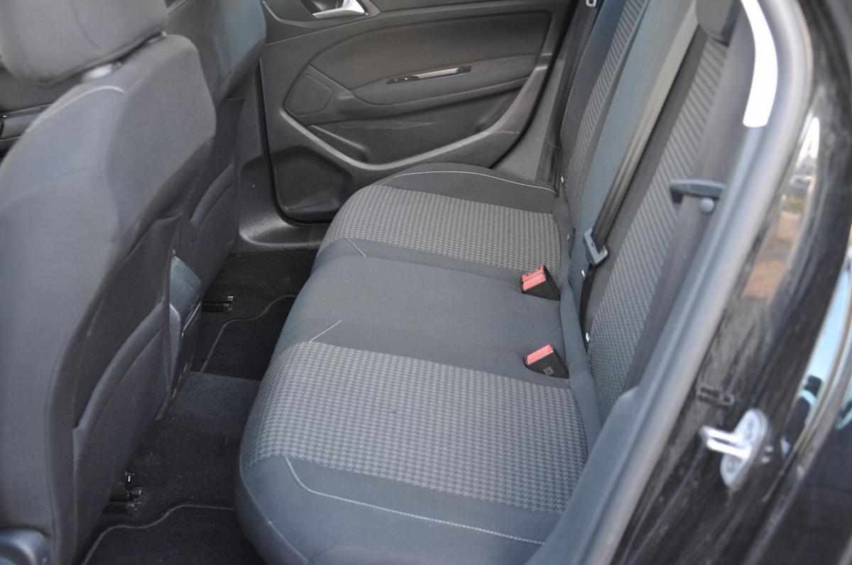 peugeot-308-sw-2019-diesel-1499cc