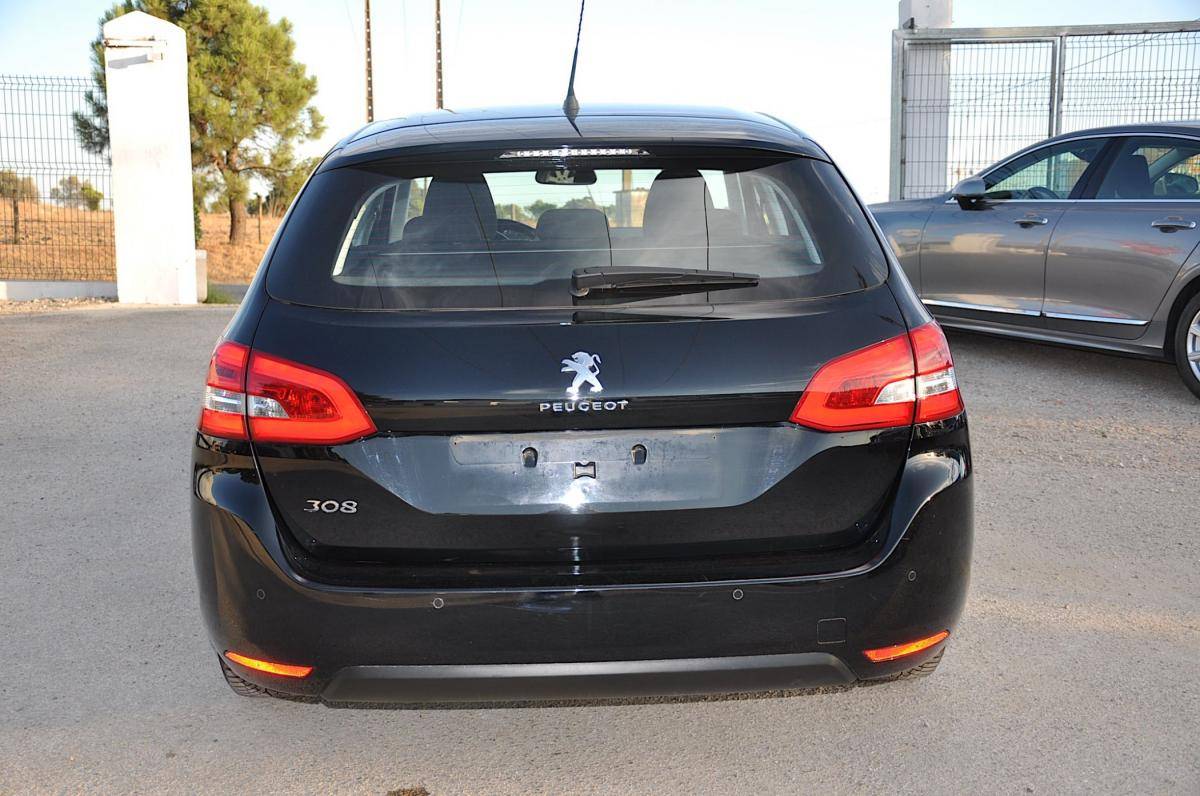 peugeot-308-sw-2019-diesel-1499cc