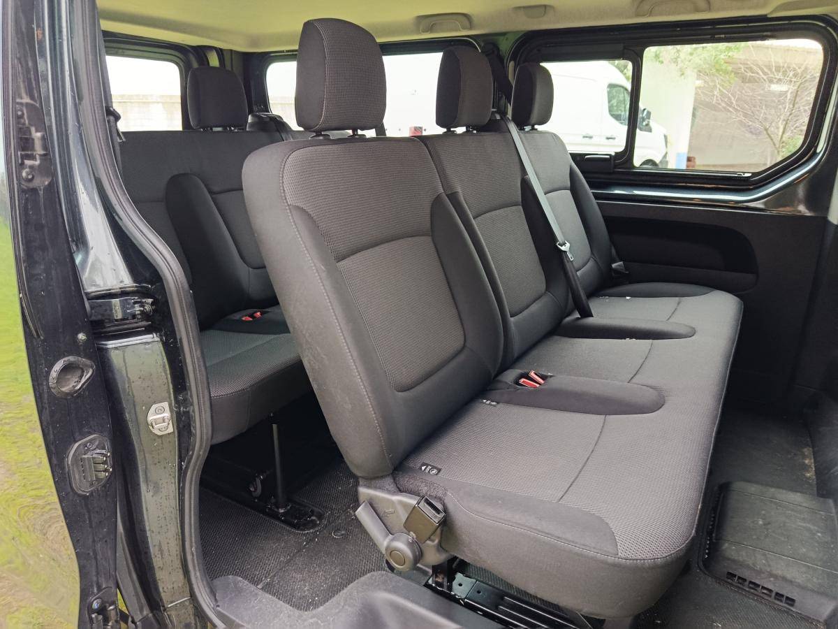 renault-trafic-2023-diesel-1997cc