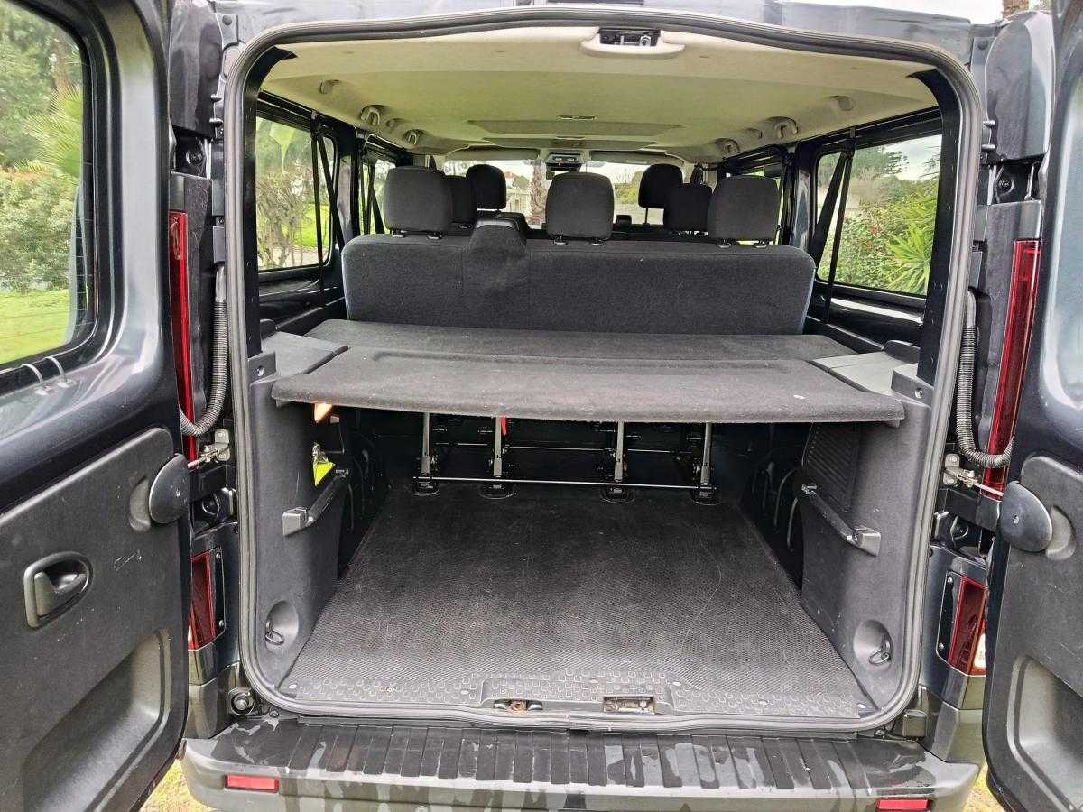 renault-trafic-2023-diesel-1997cc