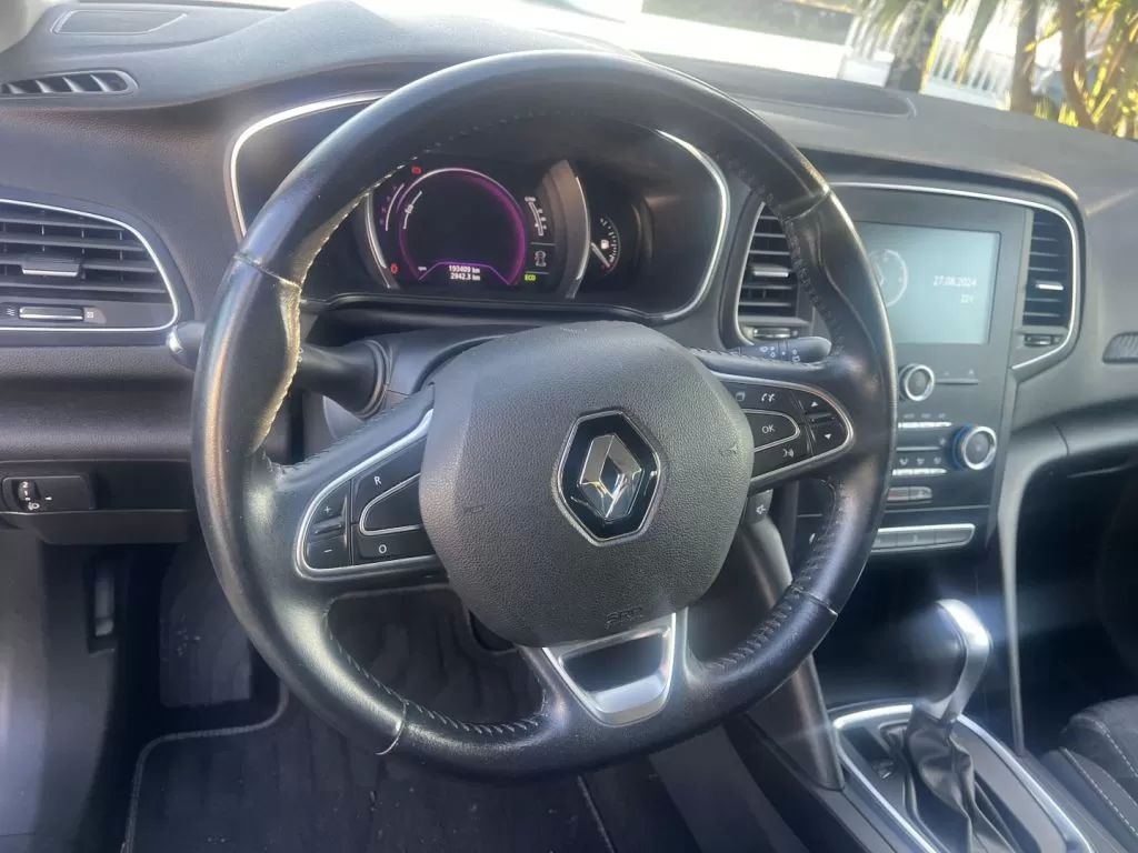 renault-megane-coupe-2017-diesel-1461cc