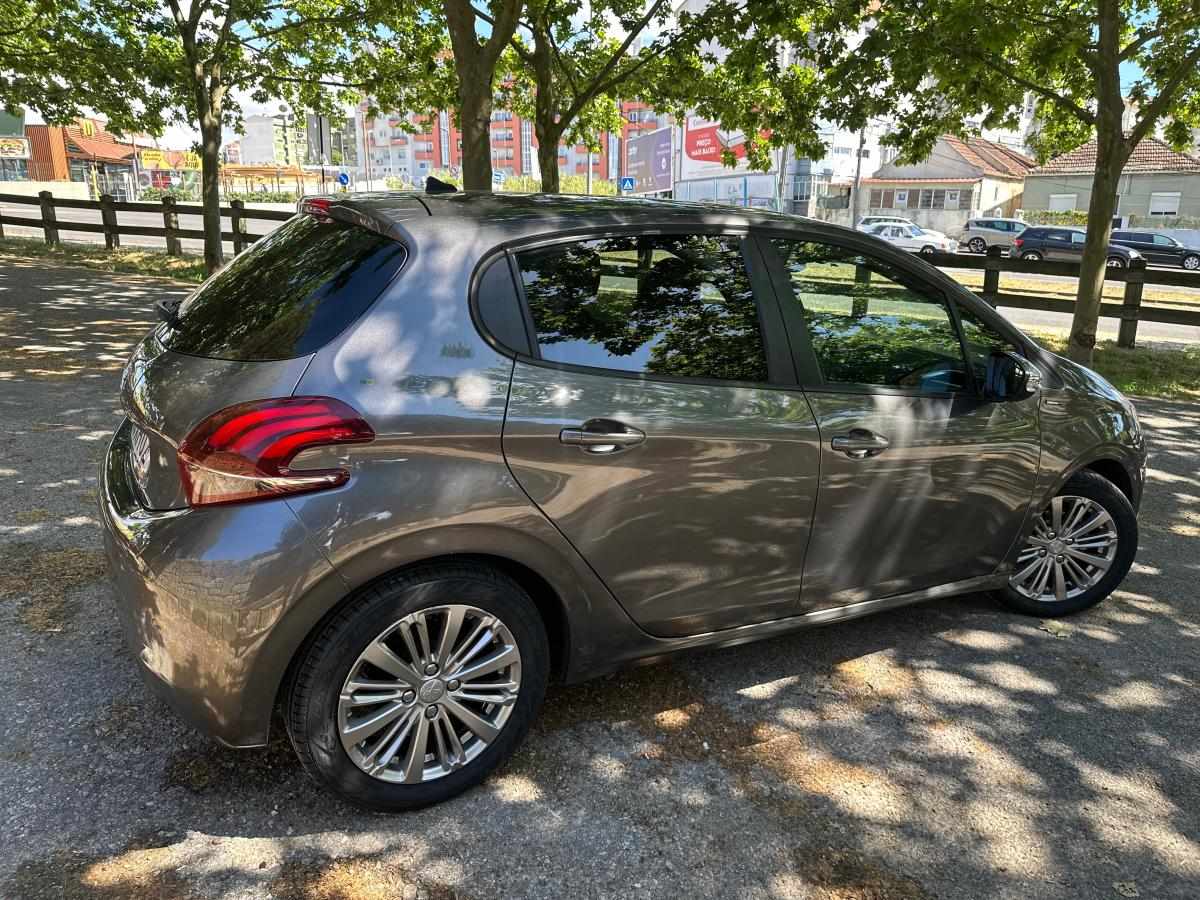peugeot-208-1-2-vti-2019-gasolina-1199cc