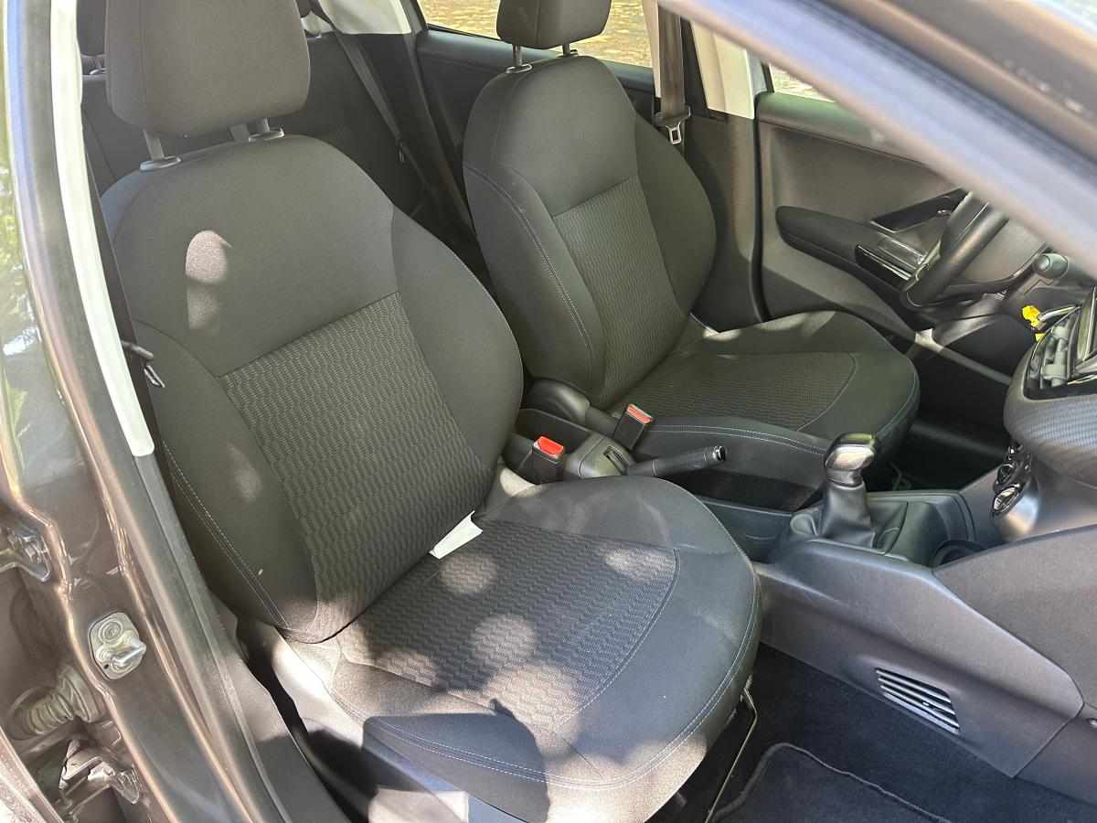 peugeot-208-1-2-vti-2019-gasolina-1199cc
