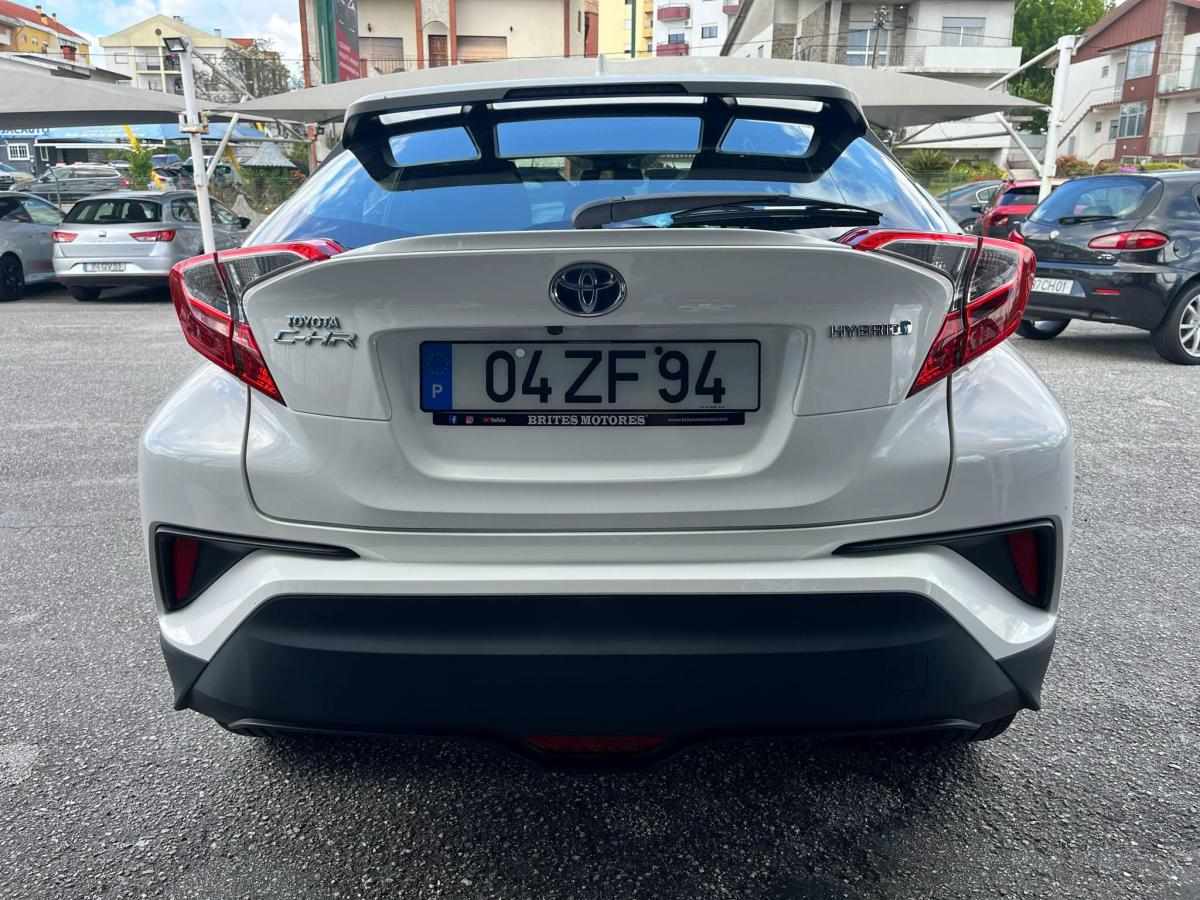 toyota-c-hr-hybrid-1-8-vvt-i-2019-hibrido-a-gasolina-1798cc