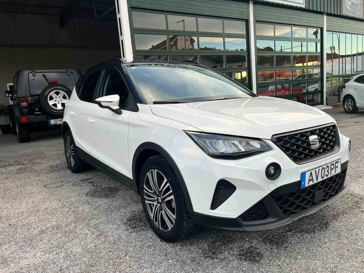seat-arona-1-0-tsi-2022-gasolina-999cc