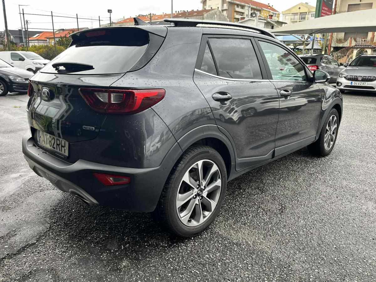 kia-stonic-1-6-116cv-2019-diesel-1598cc