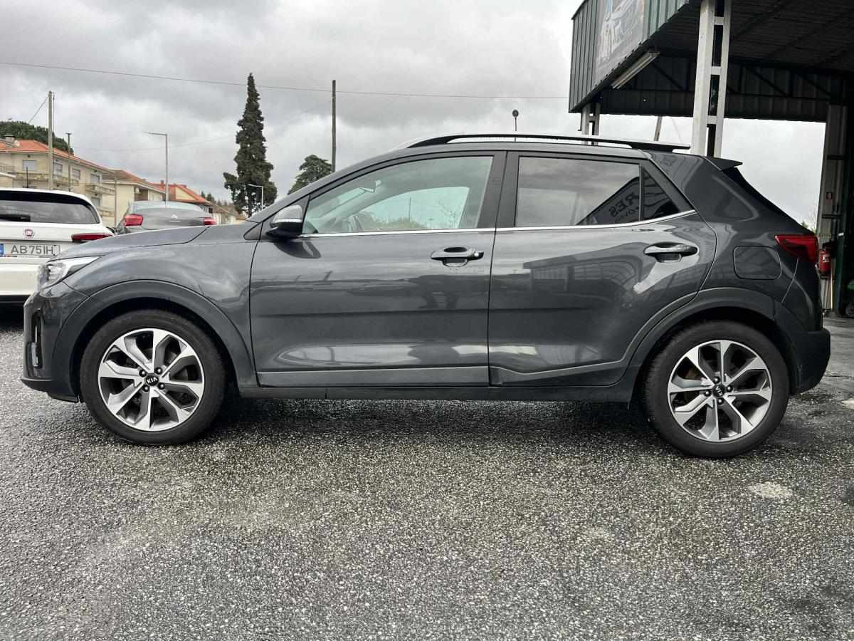 kia-stonic-1-6-116cv-2019-diesel-1598cc