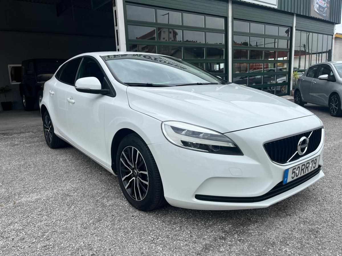 volvo-v40-d2-2016-diesel-1969cc