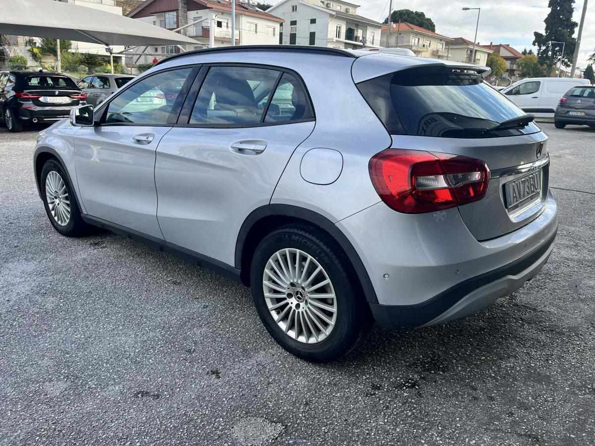 mercedes-benz-gla-180-2019-gasolina-1595cc