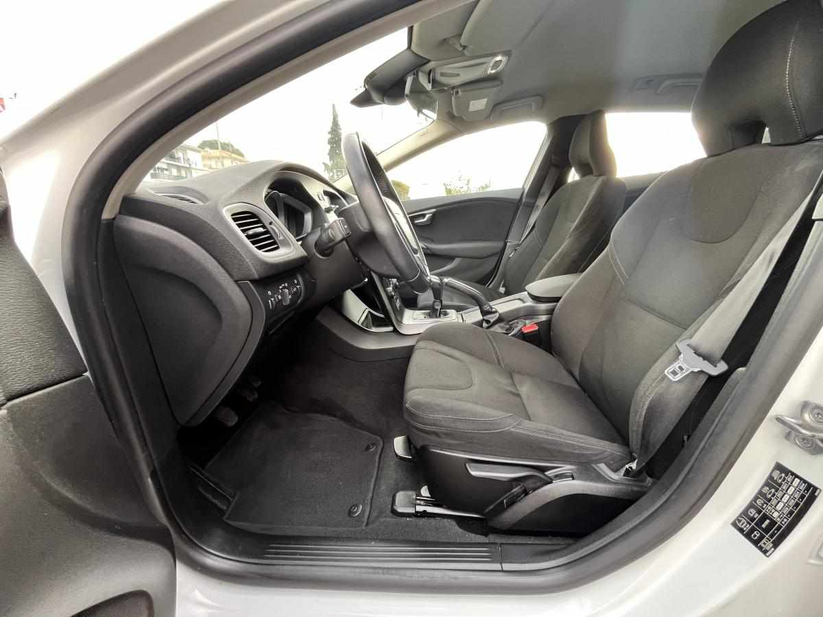 volvo-v40-d2-2015-diesel-1969cc
