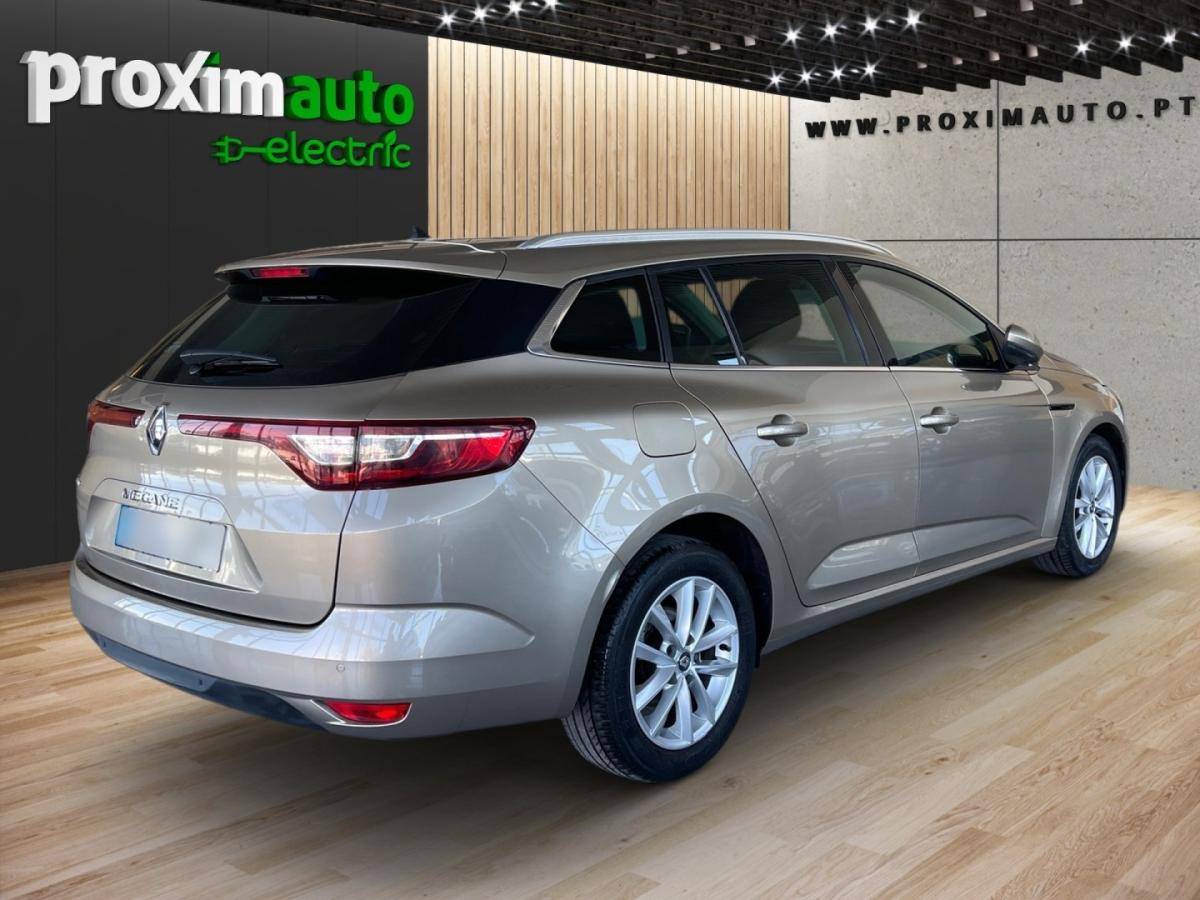 renault-megane-sport-tourer-2017-diesel-1461cc