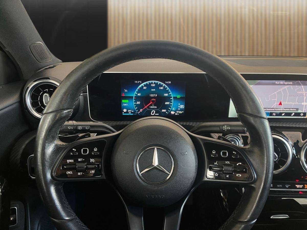 mercedes-benz-classe-a-2020-hibrido-1332cc