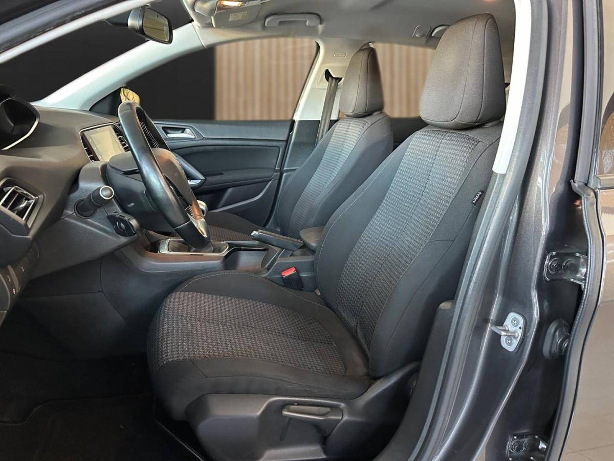 peugeot-308-sw-2019-diesel-1499cc