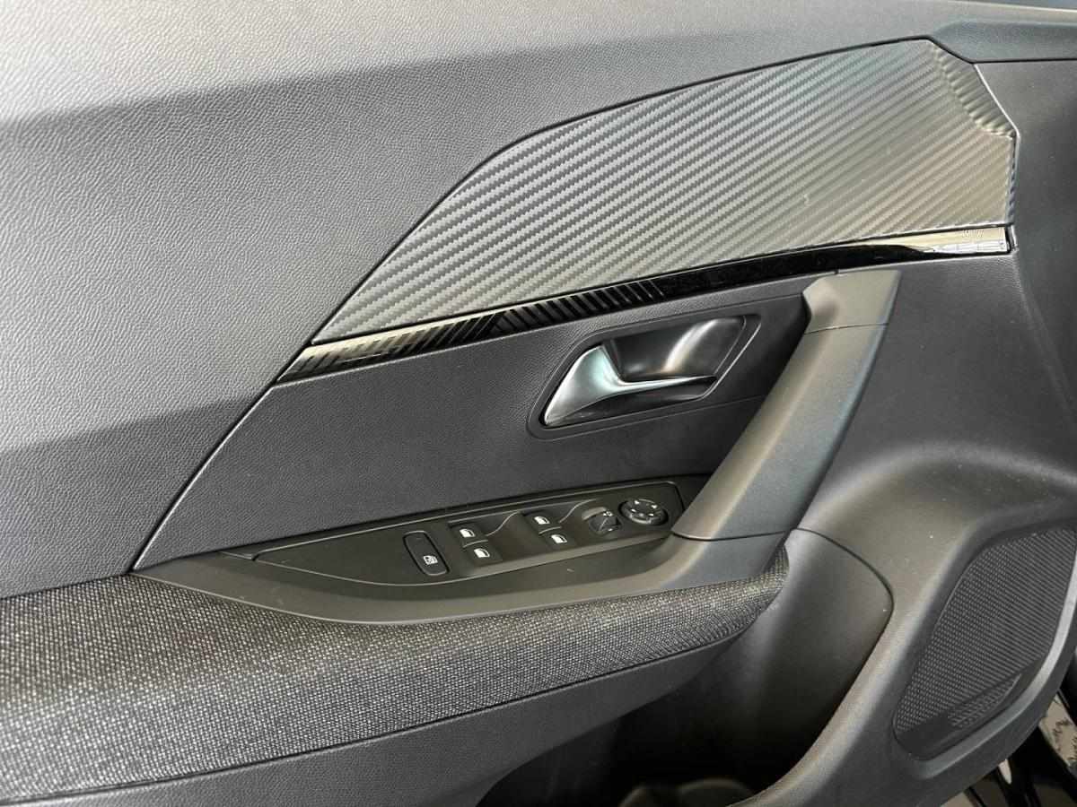peugeot-2008-2025-hibrido-1199cc