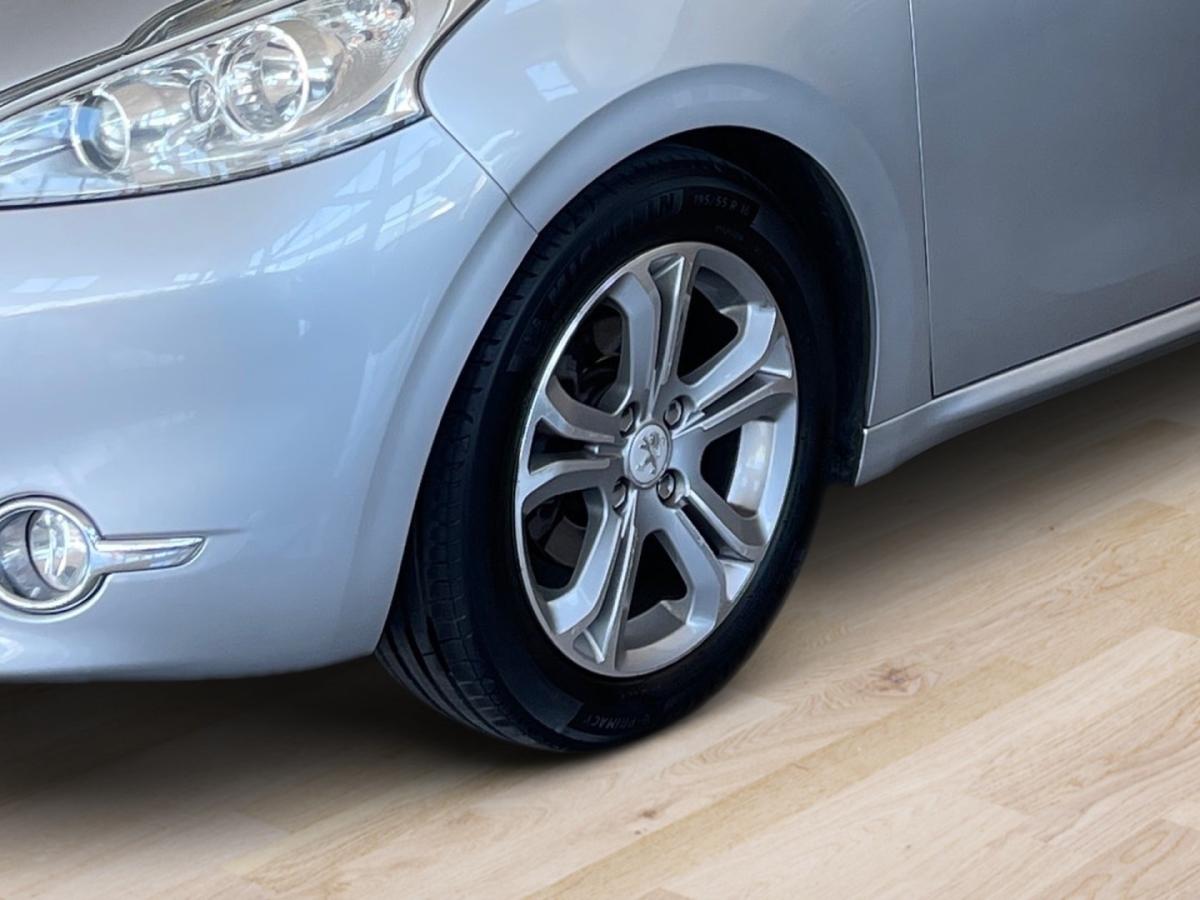 peugeot-208-2012-gasolina-1397cc