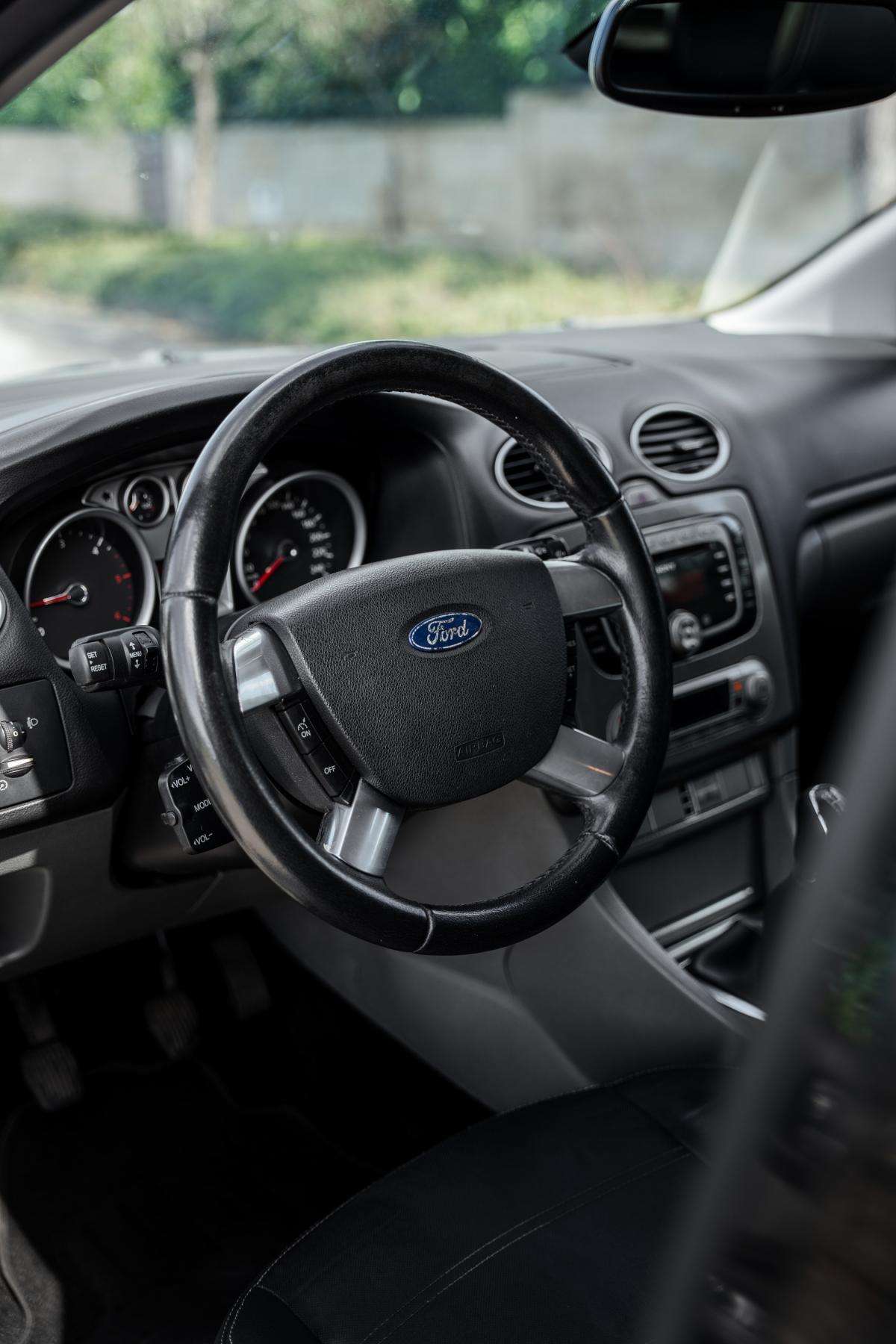 ford-focus-sw-2009-diesel-1560cc