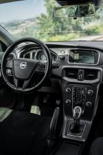 volvo-v40-2014-diesel-1560cc