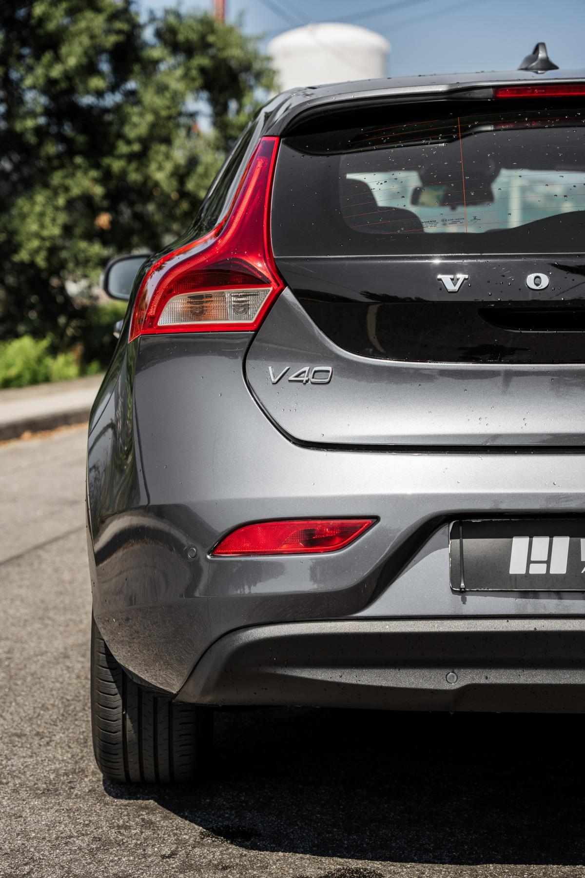 volvo-v40-2014-diesel-1560cc