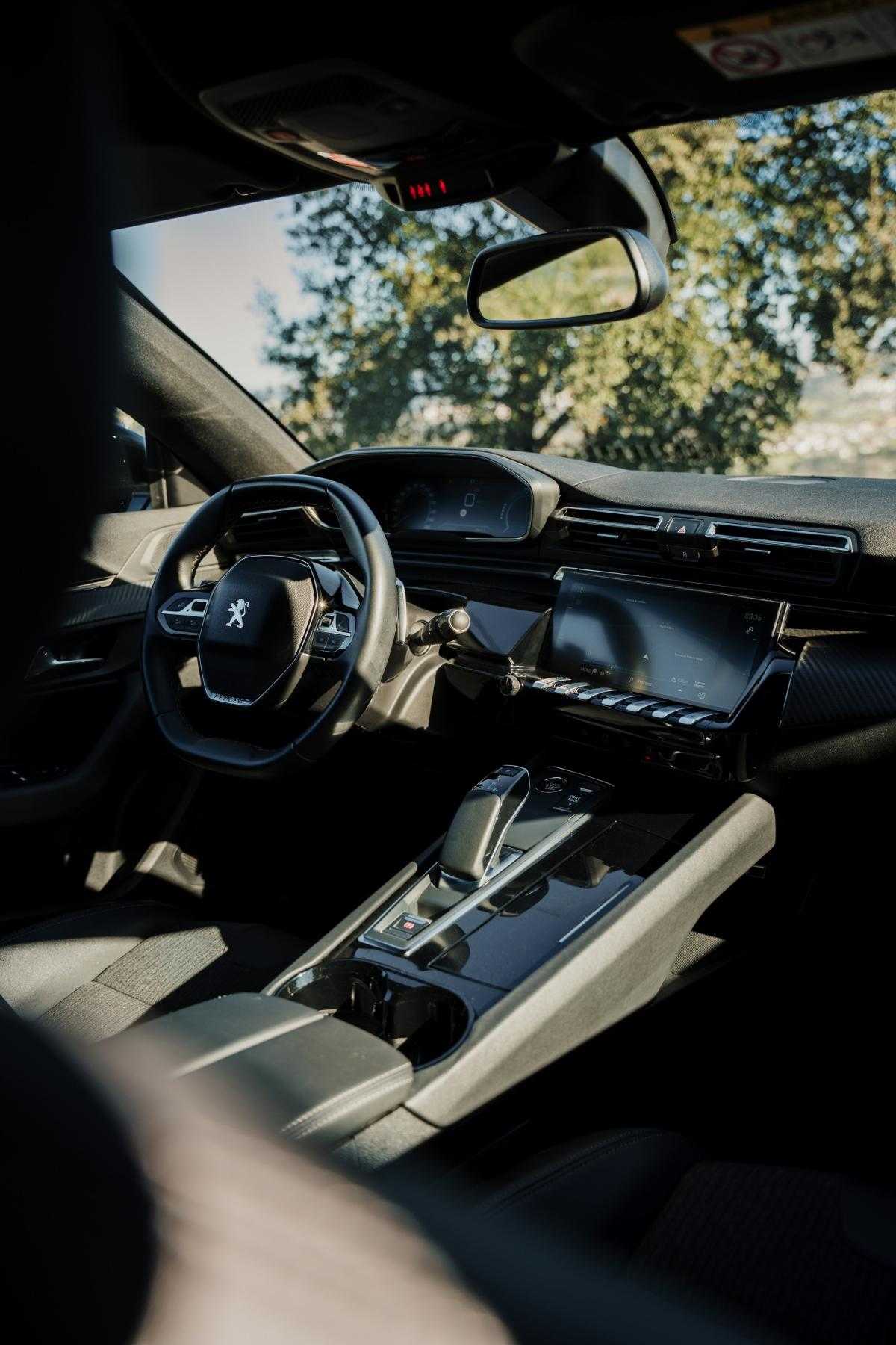 peugeot-508-sw-2023-hibrido-a-gasolina-1598cc