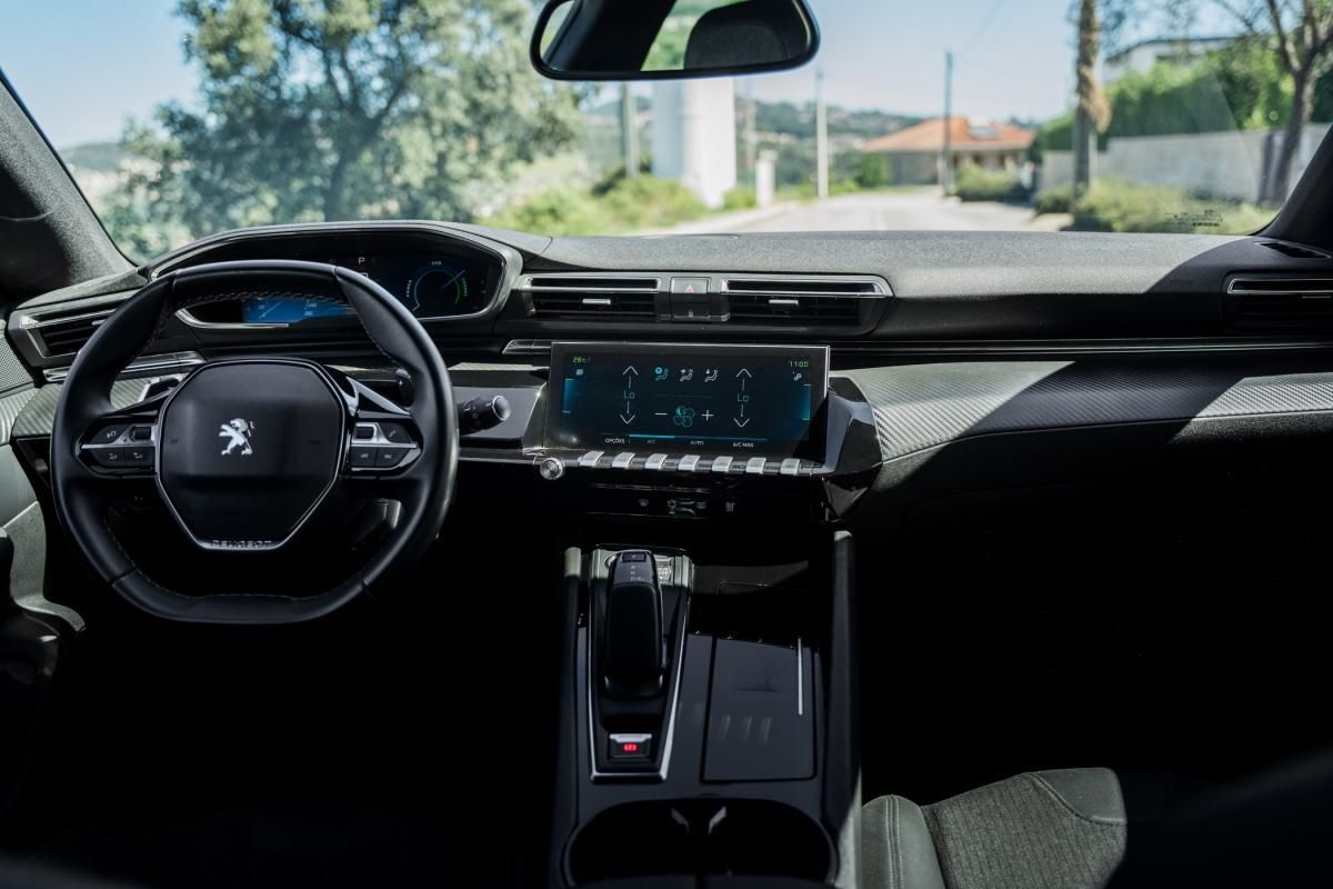 peugeot-508-sw-2023-hibrido-a-gasolina-1598cc