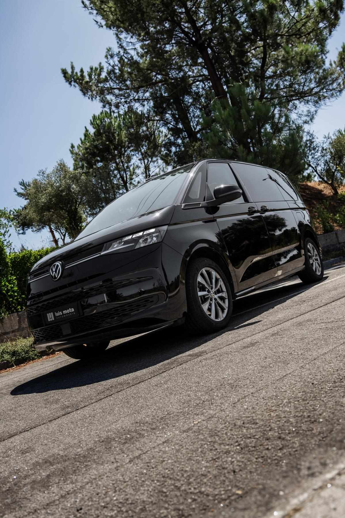 volkswagen-multivan-2024-hibrido-a-gasolina-1395cc