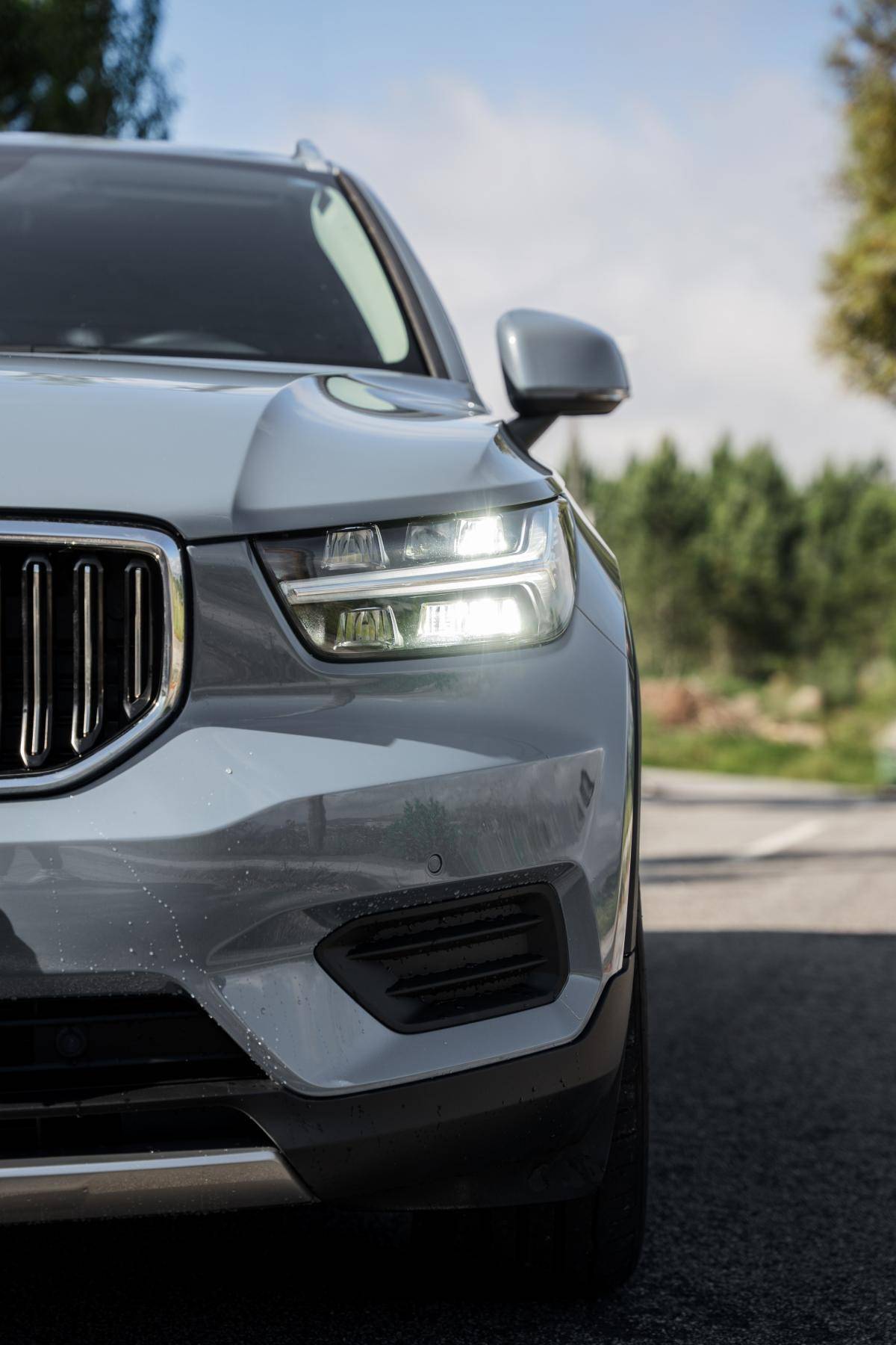 volvo-xc40-2021-hibrido-a-gasolina-1477cc