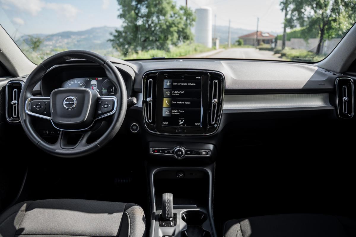 volvo-xc40-2021-hibrido-a-gasolina-1477cc
