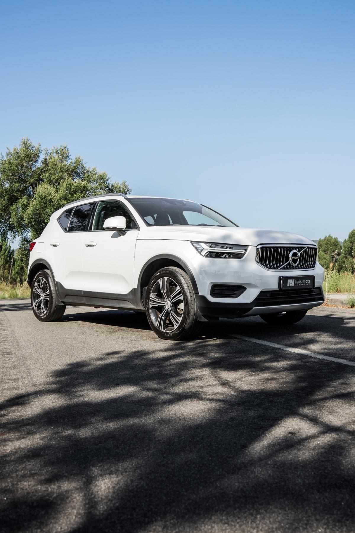 volvo-xc40-2022-hibrido-a-gasolina-1477cc