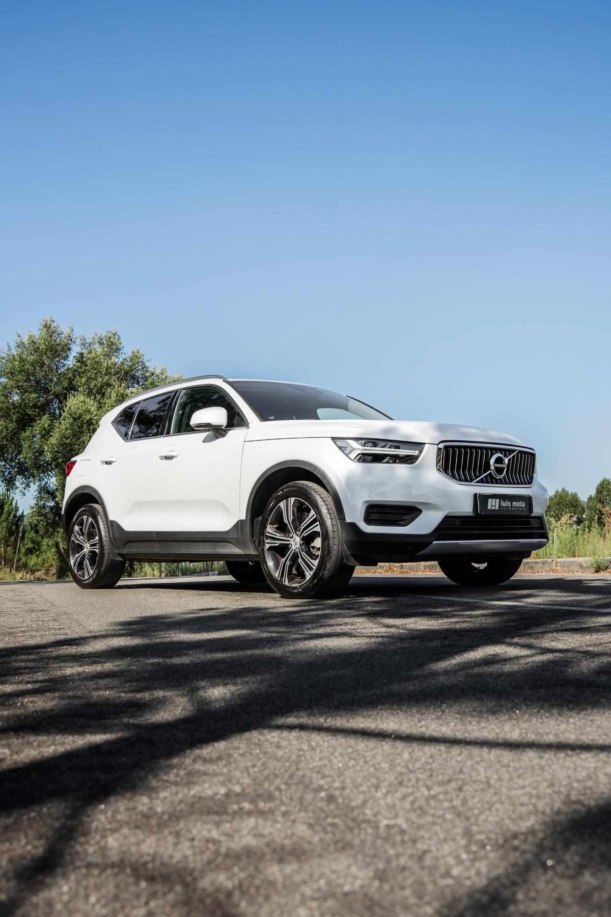 volvo-xc40-2022-hibrido-a-gasolina-1477cc