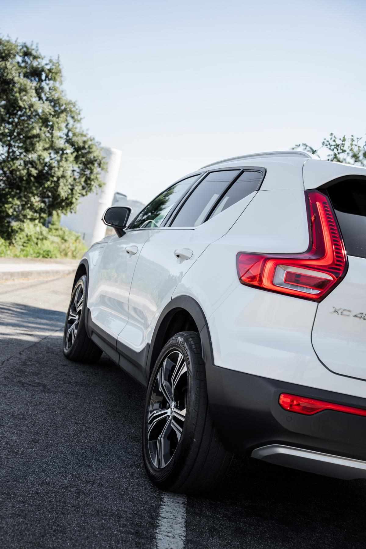 volvo-xc40-2022-hibrido-a-gasolina-1477cc