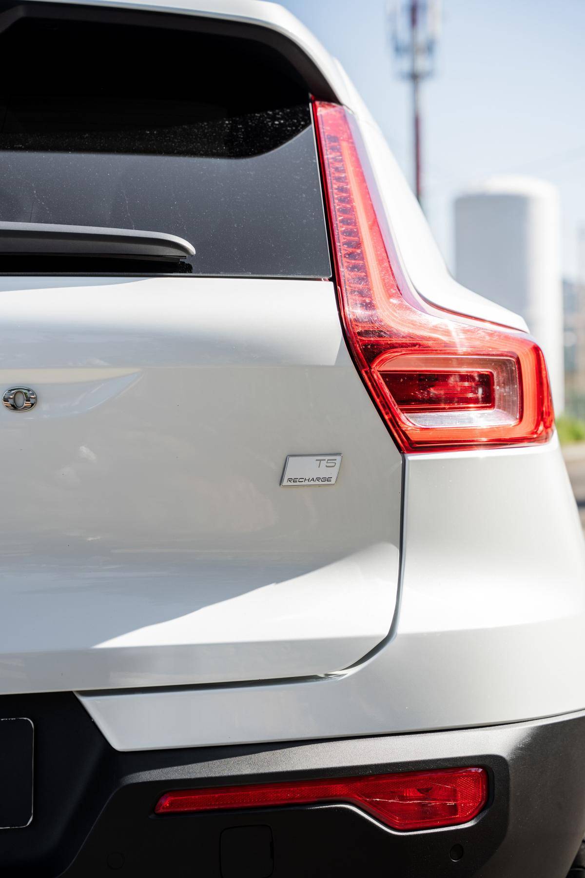 volvo-xc40-2022-hibrido-a-gasolina-1477cc