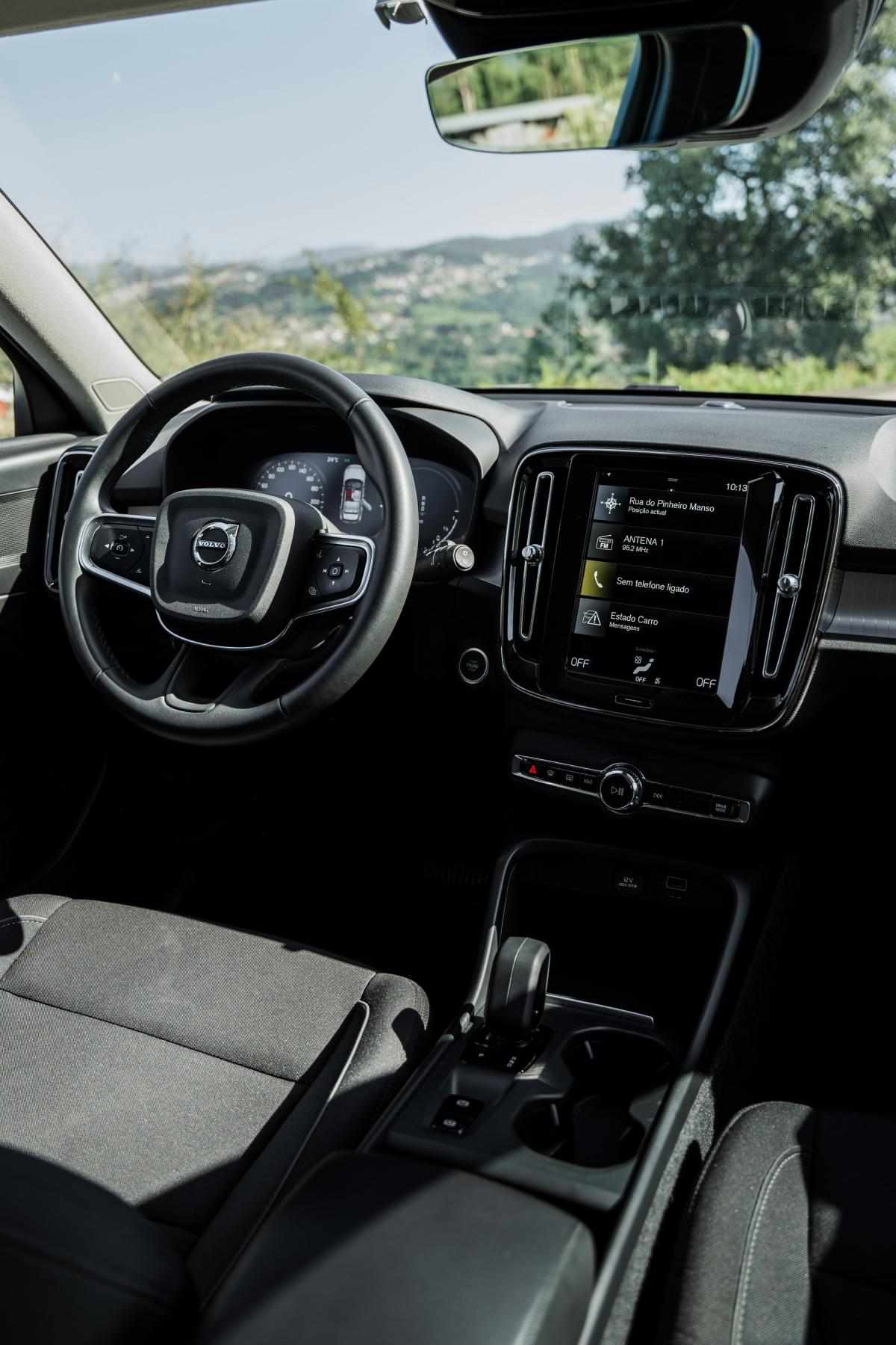 volvo-xc40-2022-hibrido-a-gasolina-1477cc
