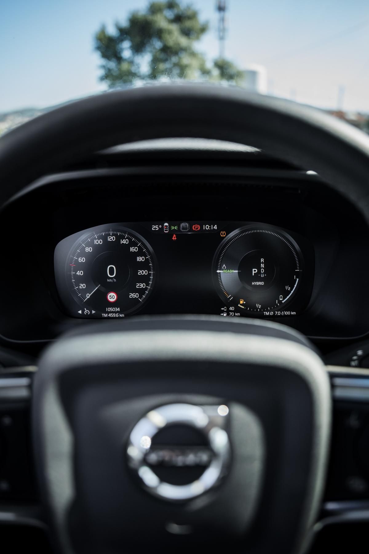 volvo-xc40-2022-hibrido-a-gasolina-1477cc