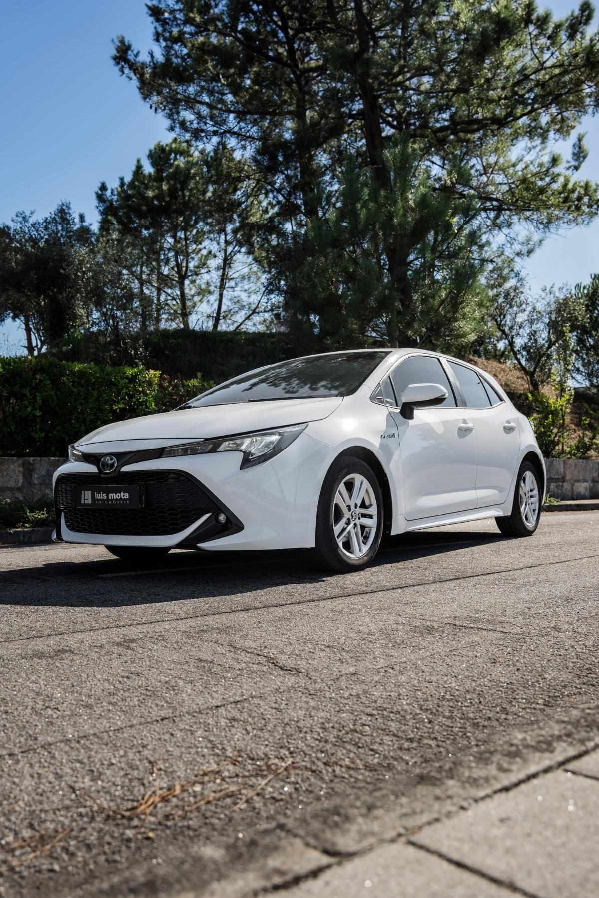 toyota-corolla-2021-hibrido-a-gasolina-1798cc