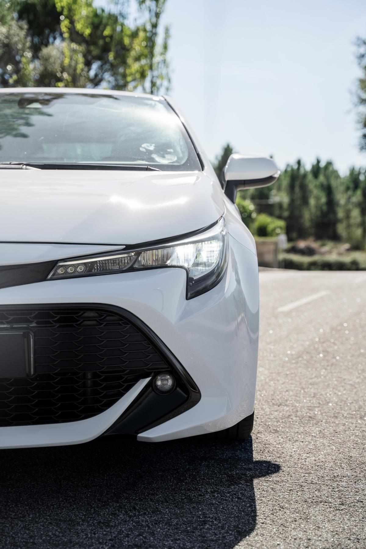 toyota-corolla-2021-hibrido-a-gasolina-1798cc