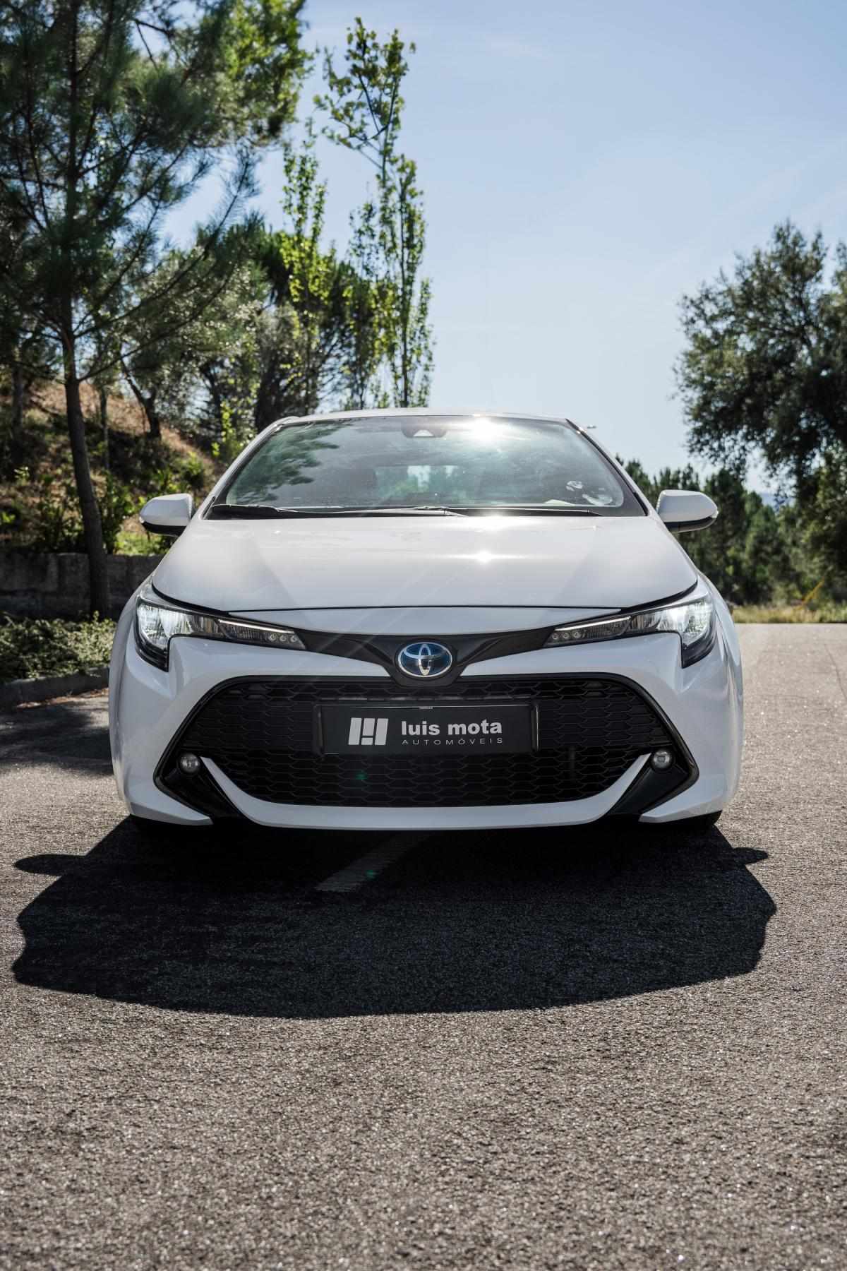 toyota-corolla-2021-hibrido-a-gasolina-1798cc