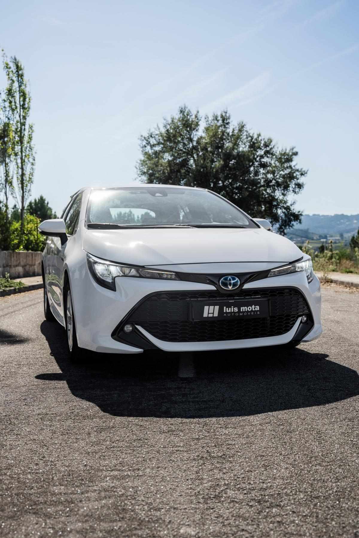 toyota-corolla-2021-hibrido-a-gasolina-1798cc