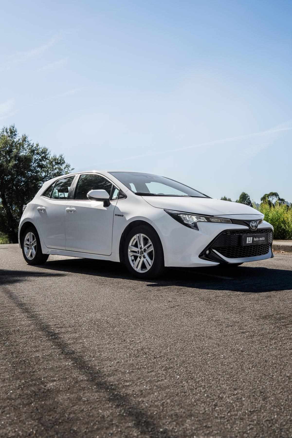 toyota-corolla-2021-hibrido-a-gasolina-1798cc