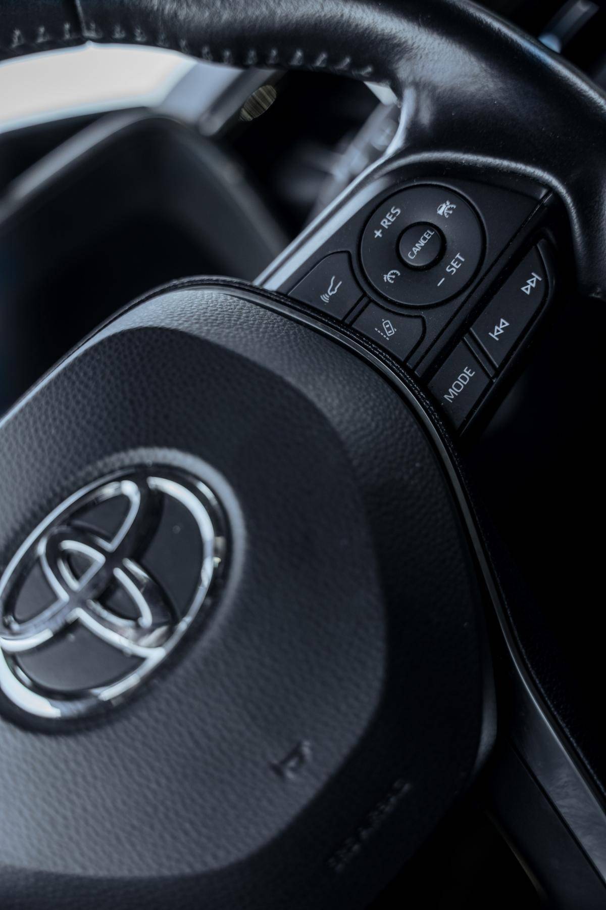 toyota-corolla-2021-hibrido-a-gasolina-1798cc