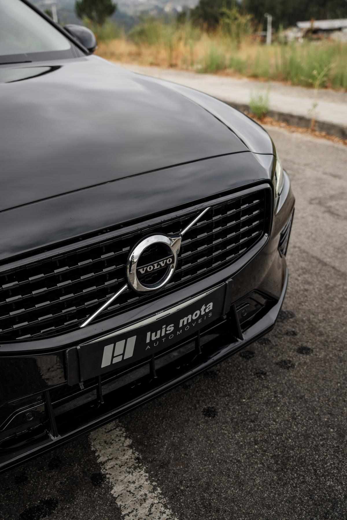 volvo-v60-2021-hibrido-a-gasolina-1969cc