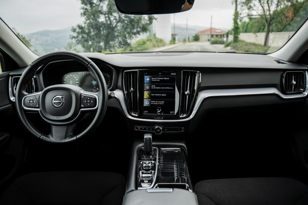 volvo-v60-2021-hibrido-a-gasolina-1969cc