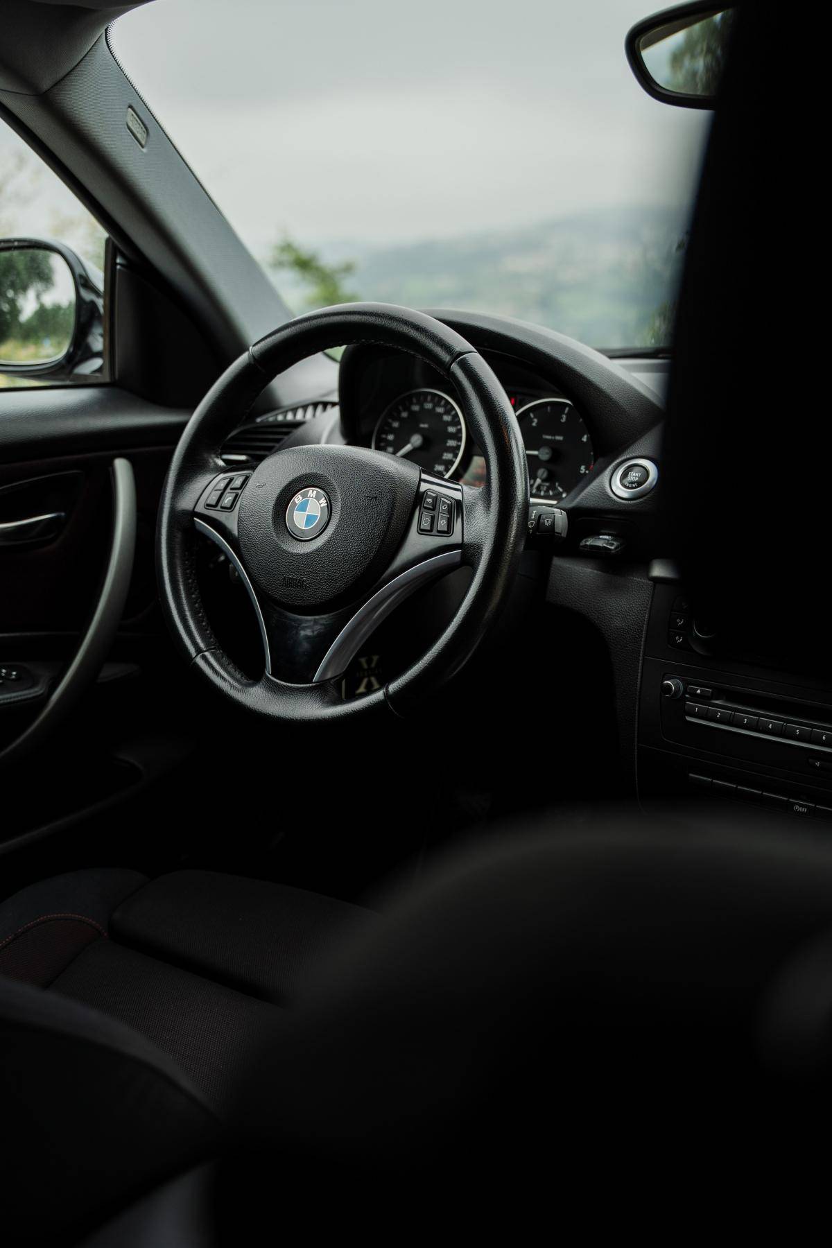 bmw-serie-1-2009-diesel-1995cc